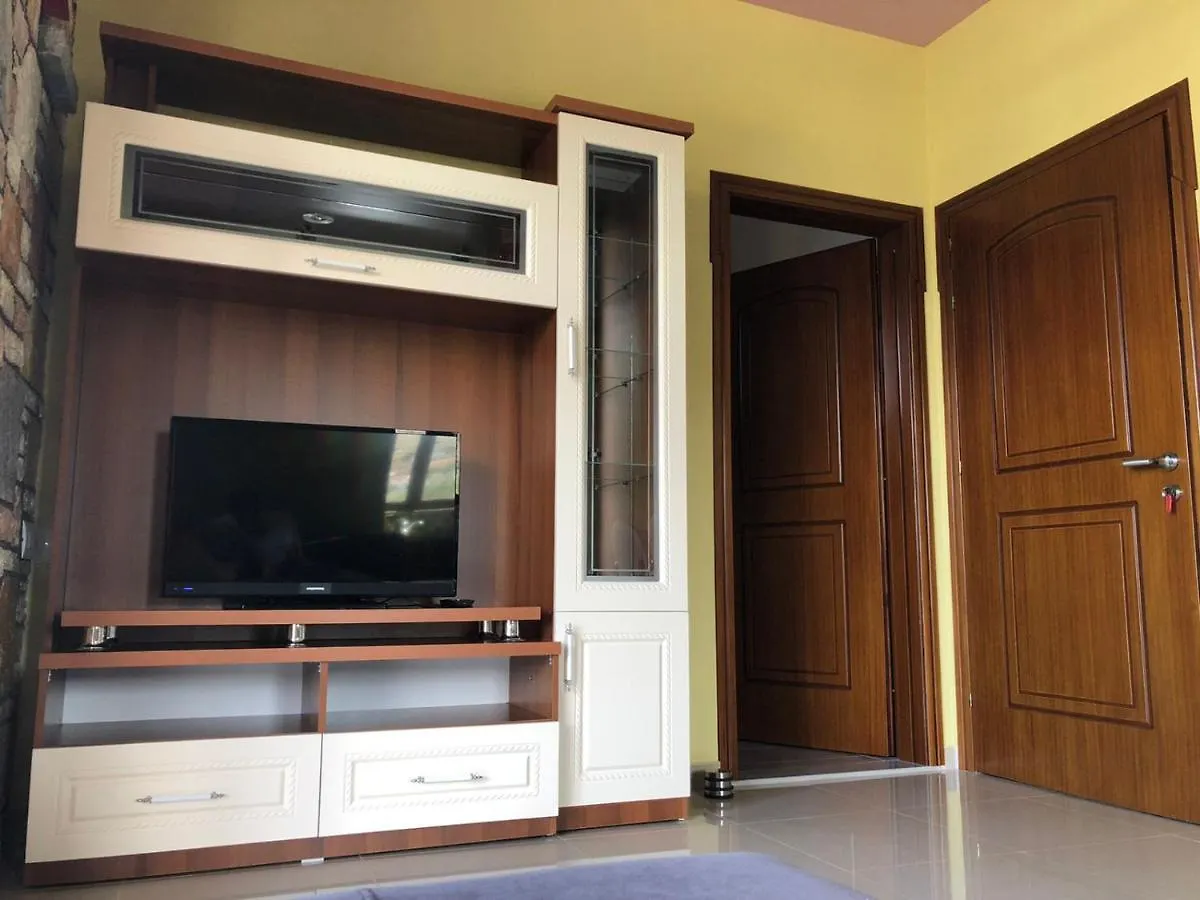 Jasmina Apartments クサミル 0*,  アルバニア