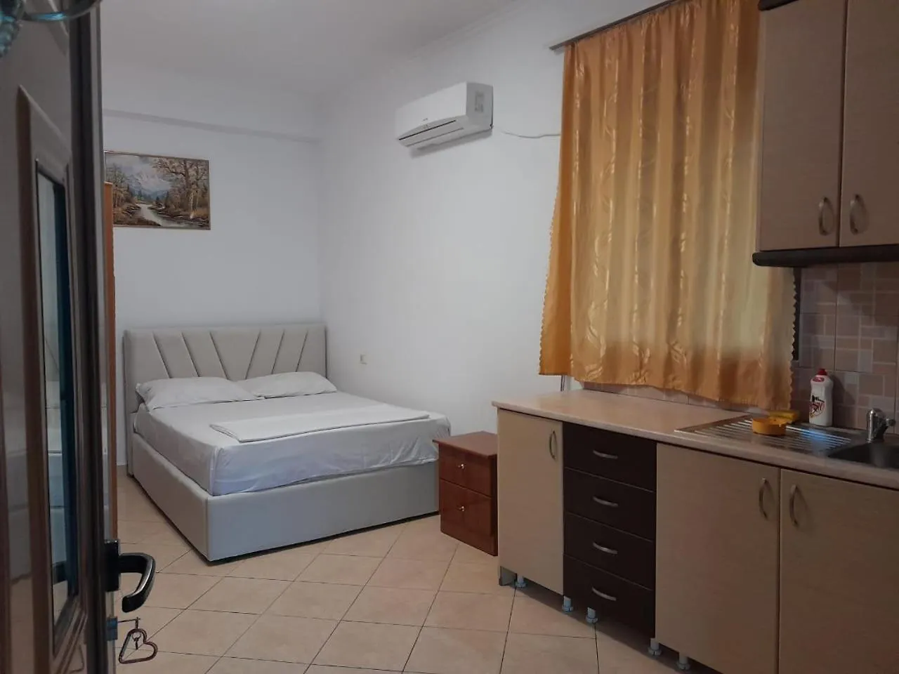 Jasmina Apartments クサミル
