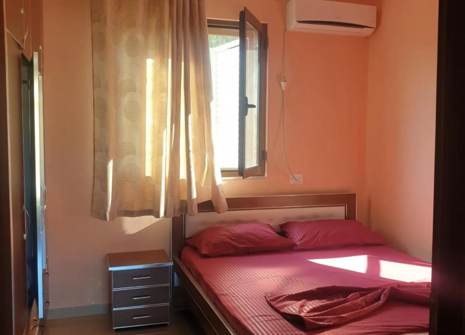 Jasmina Apartments クサミル