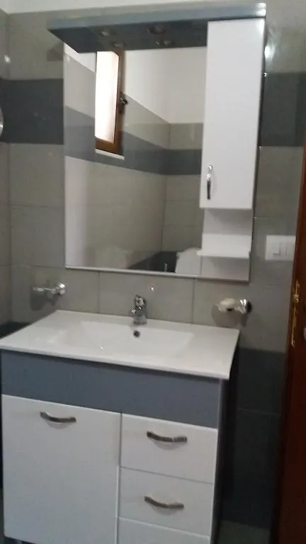 Jasmina Apartments クサミル
